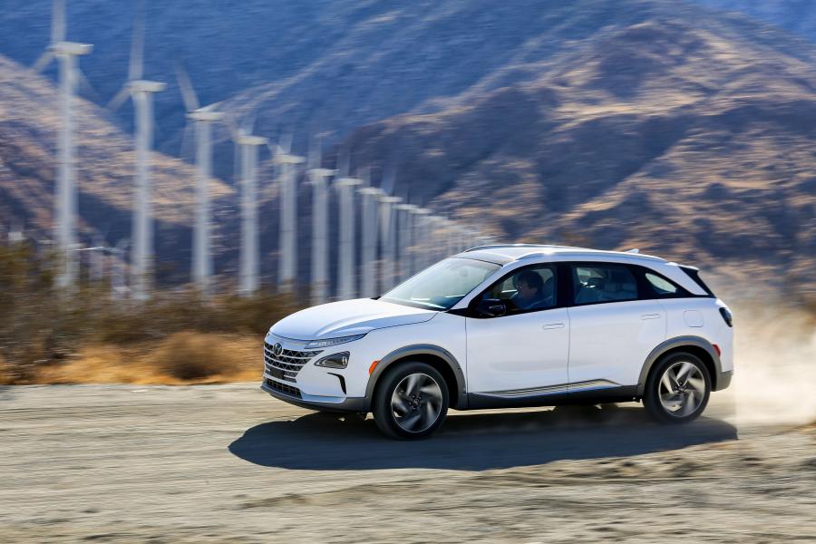  Hyundai NEXO 2018 года  (NA) (фото 31 из 83)